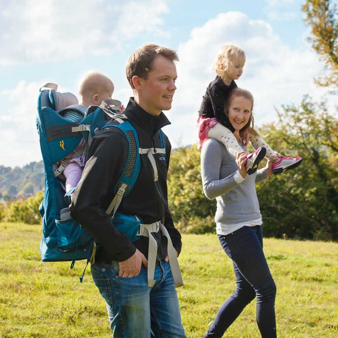 Baby carrier backpack with ventilating back Urban Outdoor