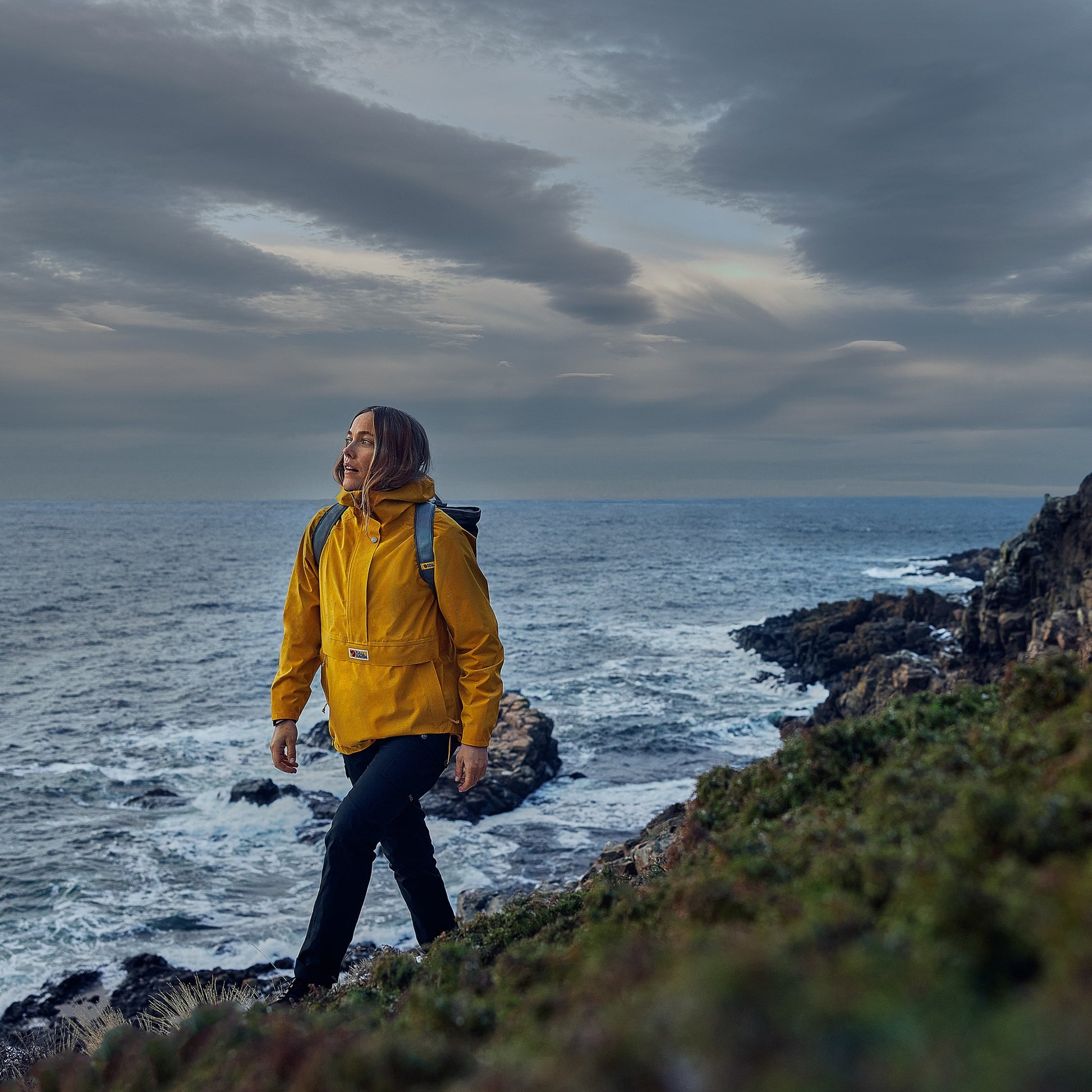 Lietus jaka Fjallraven Vardag Hydratic Anorak sieviešu Lietus jakas Vējjakas